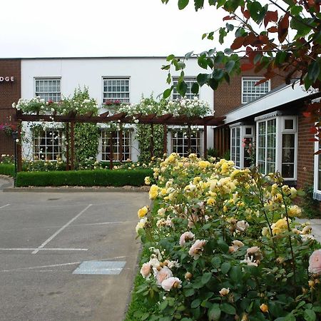 Oaklands Lodge Hotel Saint Saviour Eksteriør bilde