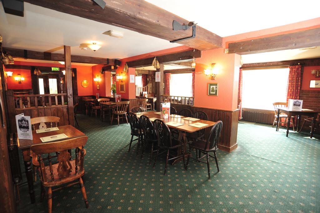 Oaklands Lodge Hotel Saint Saviour Eksteriør bilde